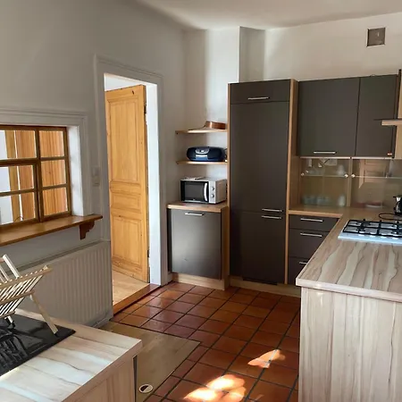 بيت للعطل Petite Maison Sous Le Tilleul ستشيلتيغهيم