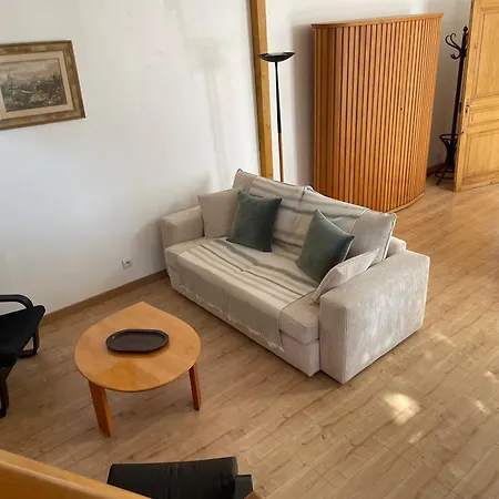 Petite Maison Sous Le Tilleul بيت للعطل *