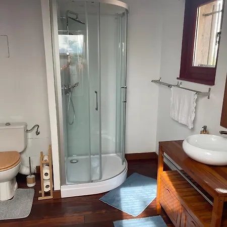 Petite Maison Sous Le Tilleul